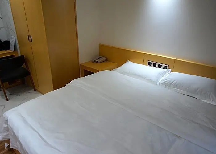 San Tung Fong Commerical South Wing Hotel